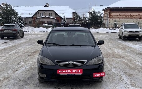 Toyota Camry V40, 2005 год, 530 000 рублей, 2 фотография