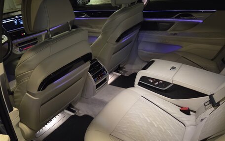 BMW 7 серия, 2019 год, 5 500 000 рублей, 23 фотография