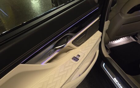 BMW 7 серия, 2019 год, 5 500 000 рублей, 18 фотография