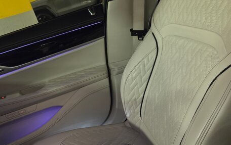 BMW 7 серия, 2019 год, 5 500 000 рублей, 17 фотография