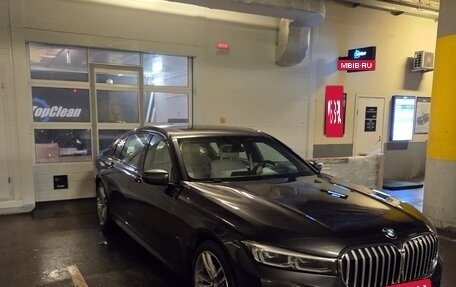 BMW 7 серия, 2019 год, 5 500 000 рублей, 27 фотография