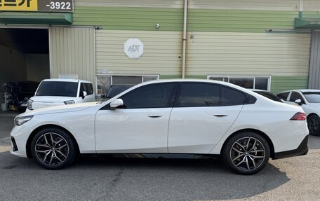 BMW 5 серия, 2025 год, 6 489 099 рублей, 5 фотография