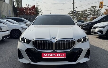 BMW 5 серия, 2025 год, 6 489 099 рублей, 2 фотография