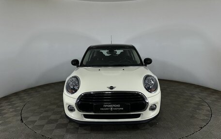 MINI Hatch, 2018 год, 1 950 000 рублей, 2 фотография