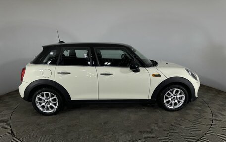 MINI Hatch, 2018 год, 1 950 000 рублей, 4 фотография