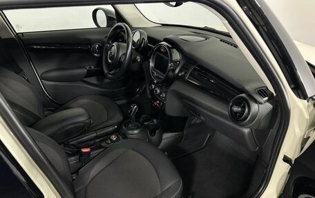 MINI Hatch, 2018 год, 1 950 000 рублей, 14 фотография