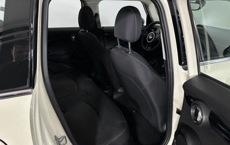 MINI Hatch, 2018 год, 1 950 000 рублей, 16 фотография