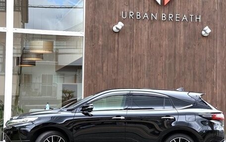 Toyota Harrier, 2017 год, 2 300 000 рублей, 3 фотография