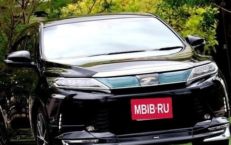 Toyota Harrier, 2017 год, 2 300 000 рублей, 2 фотография