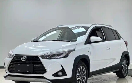 Toyota Yaris XP150 рестайлинг, 2022 год, 1 189 000 рублей, 1 фотография