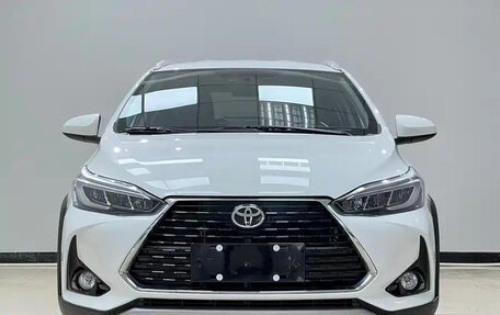 Toyota Yaris XP150 рестайлинг, 2022 год, 1 189 000 рублей, 2 фотография