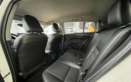 Toyota Yaris XP150 рестайлинг, 2022 год, 1 189 000 рублей, 18 фотография