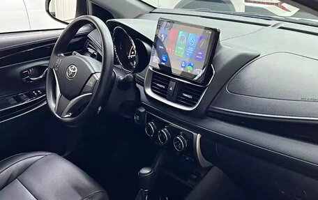 Toyota Yaris XP150 рестайлинг, 2022 год, 1 189 000 рублей, 16 фотография