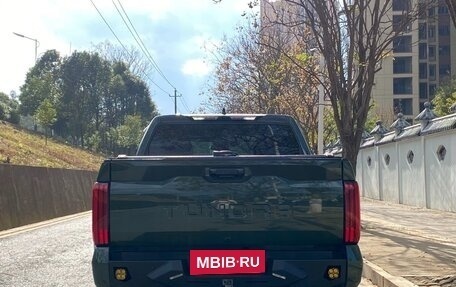 Toyota Tundra, 2022 год, 7 500 000 рублей, 4 фотография