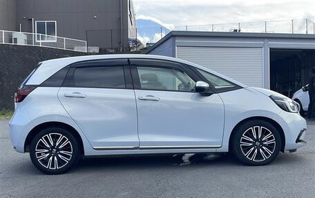 Honda Fit, 2022 год, 1 056 000 рублей, 7 фотография