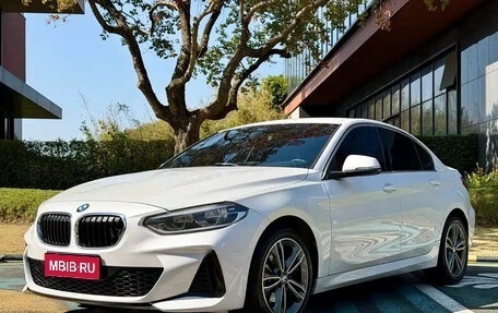 BMW 1 серия, 2022 год, 1 500 000 рублей, 1 фотография