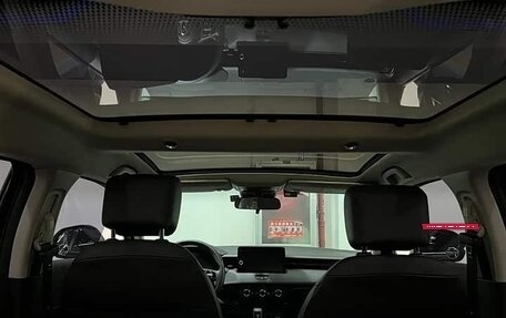 Honda Vezel, 2023 год, 1 894 000 рублей, 8 фотография