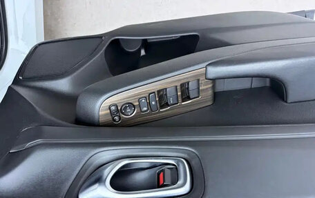 Honda Vezel, 2023 год, 1 650 000 рублей, 4 фотография