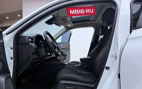 Honda Vezel, 2023 год, 1 650 000 рублей, 6 фотография