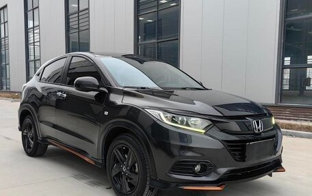 Honda Vezel, 2022 год, 1 285 000 рублей, 3 фотография