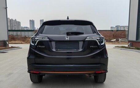 Honda Vezel, 2022 год, 1 285 000 рублей, 5 фотография