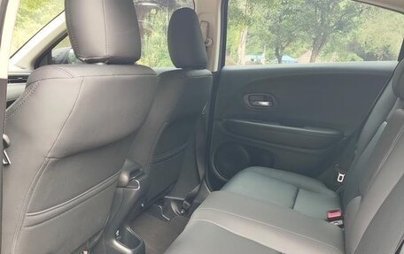 Honda Vezel, 2022 год, 1 266 000 рублей, 12 фотография