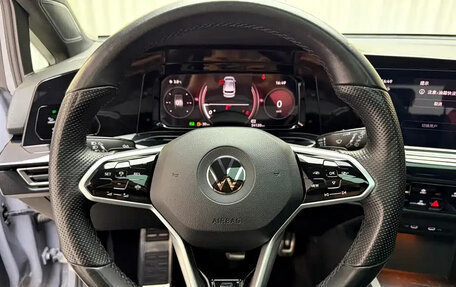 Volkswagen Golf VIII, 2022 год, 1 500 000 рублей, 15 фотография