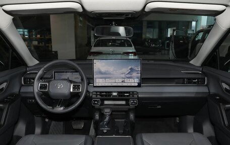 Toyota RAV4, 2026 год, 4 650 000 рублей, 9 фотография