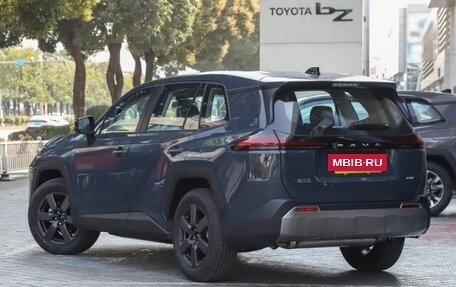 Toyota RAV4, 2026 год, 4 650 000 рублей, 6 фотография