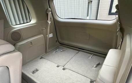 Toyota ISis I, 2011 год, 893 000 рублей, 24 фотография