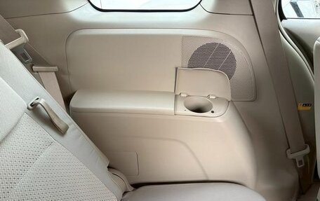 Toyota ISis I, 2011 год, 893 000 рублей, 27 фотография