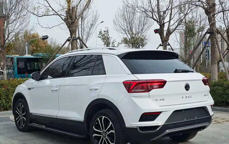 Volkswagen T-Roc I, 2022 год, 1 500 000 рублей, 4 фотография