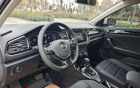 Volkswagen T-Roc I, 2022 год, 1 500 000 рублей, 8 фотография