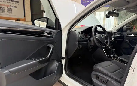 Volkswagen T-Roc I, 2022 год, 1 400 000 рублей, 8 фотография