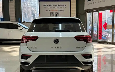 Volkswagen T-Roc I, 2022 год, 1 400 000 рублей, 5 фотография