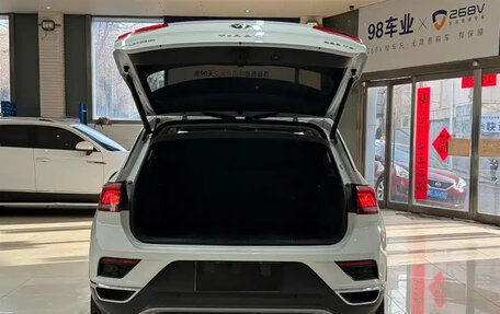 Volkswagen T-Roc I, 2022 год, 1 400 000 рублей, 23 фотография