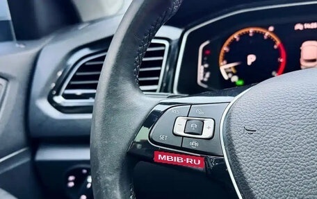 Volkswagen T-Roc I, 2022 год, 1 400 000 рублей, 29 фотография