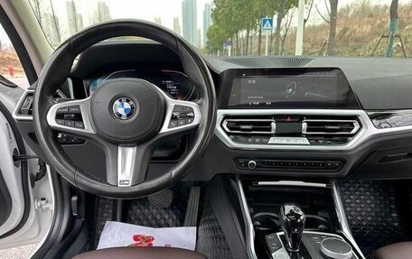 BMW 3 серия, 2022 год, 2 641 000 рублей, 9 фотография