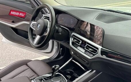 BMW 3 серия, 2022 год, 2 641 000 рублей, 12 фотография