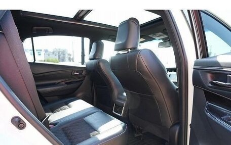 Toyota Harrier, 2017 год, 2 400 000 рублей, 15 фотография