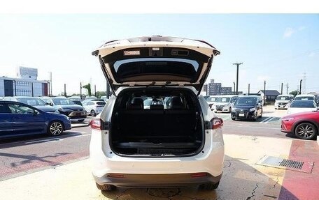 Toyota Harrier, 2017 год, 2 400 000 рублей, 17 фотография