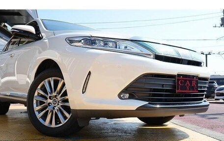 Toyota Harrier, 2017 год, 2 400 000 рублей, 12 фотография