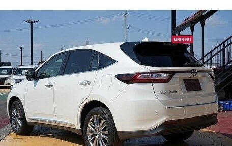 Toyota Harrier, 2017 год, 2 400 000 рублей, 8 фотография