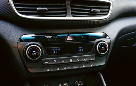 Hyundai Tucson III, 2018 год, 2 300 000 рублей, 14 фотография