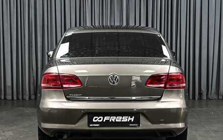 Volkswagen Passat B7, 2011 год, 919 000 рублей, 4 фотография
