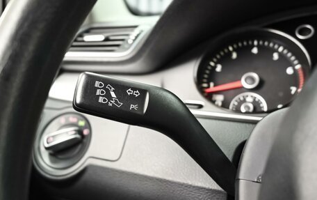 Volkswagen Passat B7, 2011 год, 919 000 рублей, 16 фотография