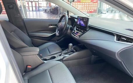 Toyota Corolla, 2024 год, 1 820 000 рублей, 9 фотография