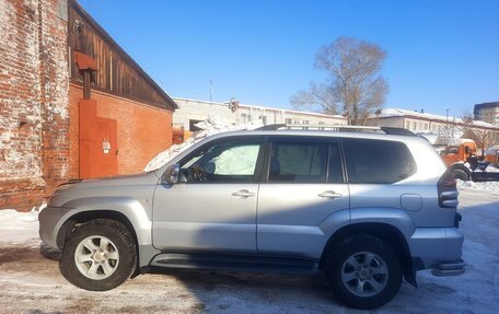 Toyota Land Cruiser Prado 120 рестайлинг, 2006 год, 2 150 000 рублей, 1 фотография