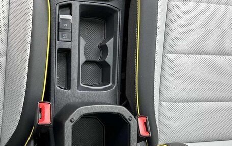 Volkswagen T-Roc I, 2024 год, 1 984 000 рублей, 18 фотография