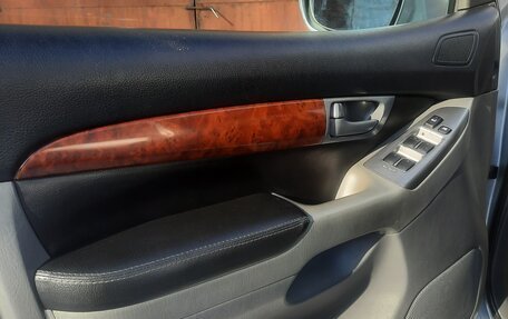 Toyota Land Cruiser Prado 120 рестайлинг, 2006 год, 2 150 000 рублей, 13 фотография